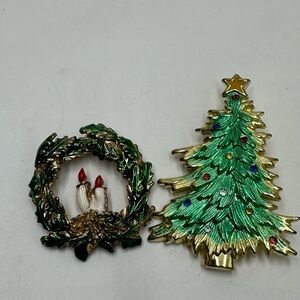 Festive Christmas Tree and Wreath Brooch Set